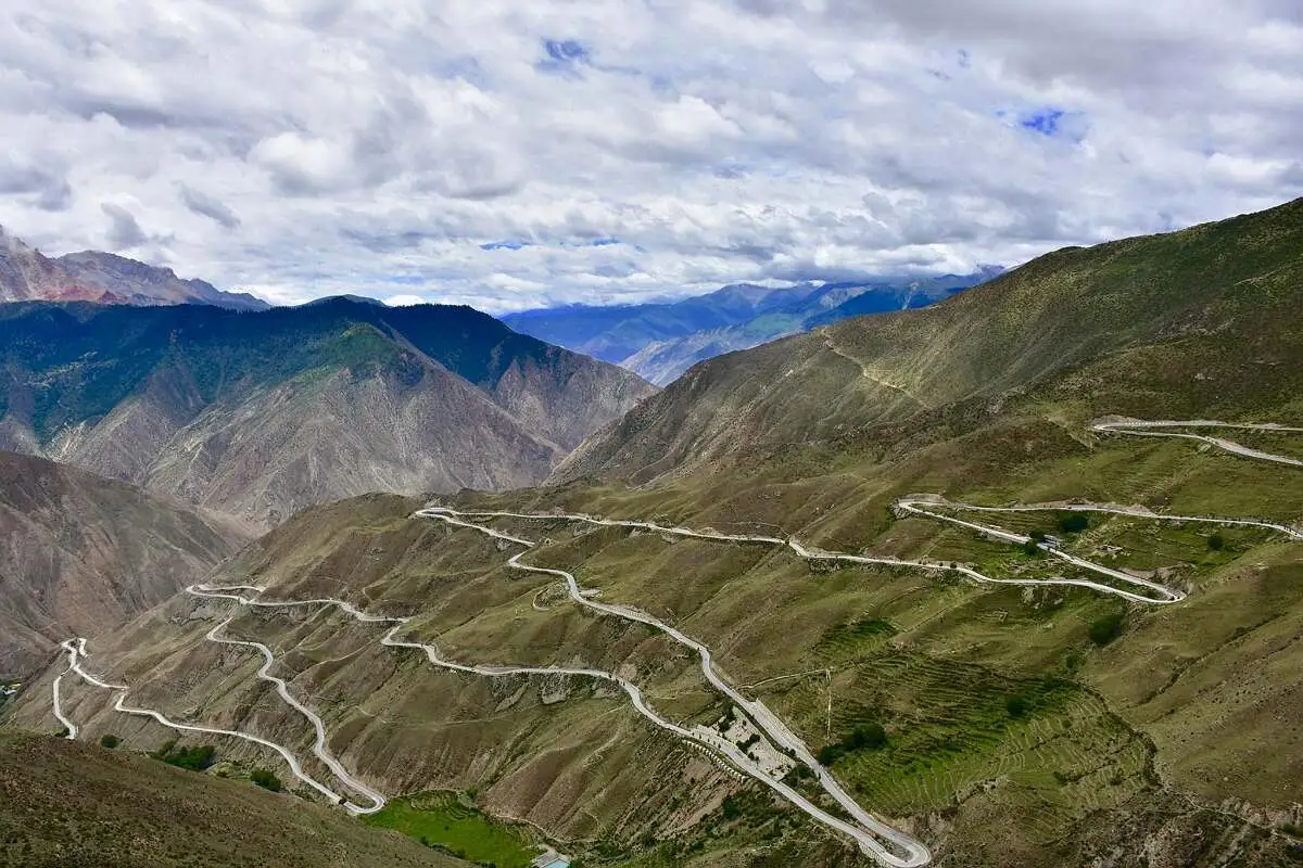 Highway 318, Scenic Avenue